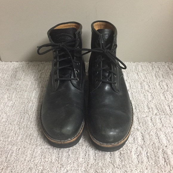 Men’s Roots Canada Black Leather Boots - Picture 2 of 7